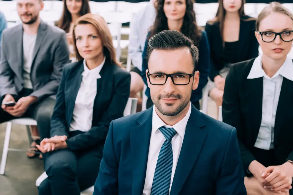 Habilidades y competencias directivas para la gestión de equipos. Liderazgo y coaching