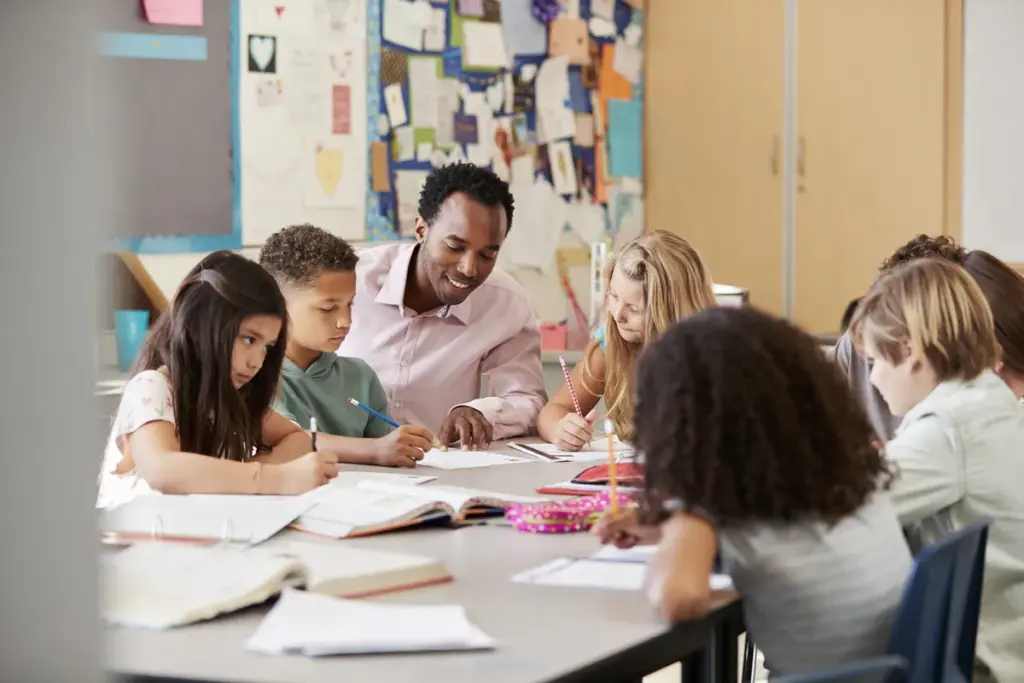 Intervención psicopedagógica en contextos educativos para la igualdad y mejora de la convivencia escolar