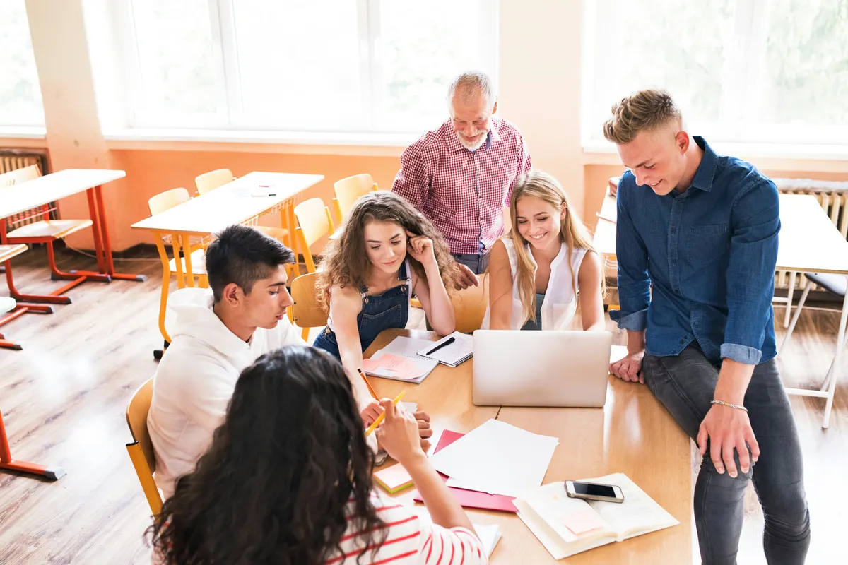 Intervención psicopedagógica en contextos educativos para la igualdad y mejora de la convivencia escolar